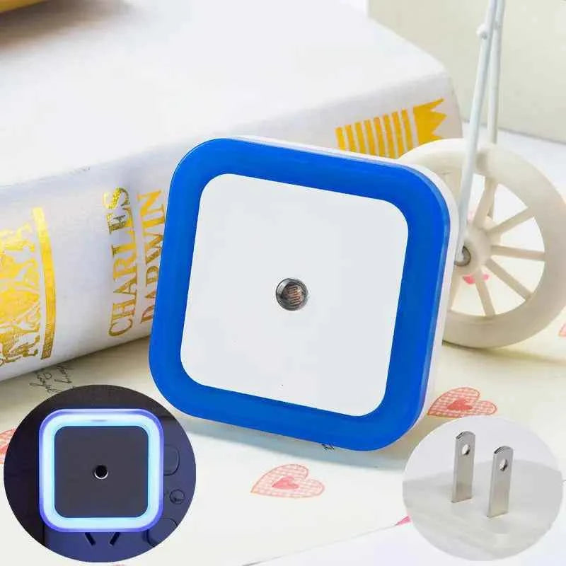 LED Plug-In Night Light with Auto Light Sensor
